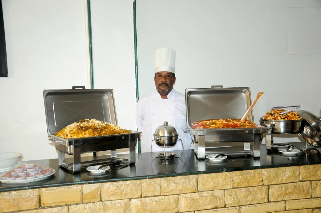 Nile Hotel Aswan Buitenkant foto
