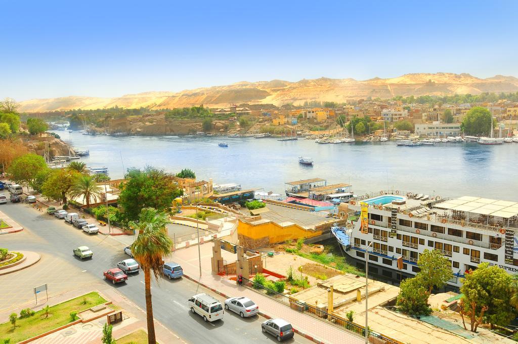 Nile Hotel Aswan Buitenkant foto