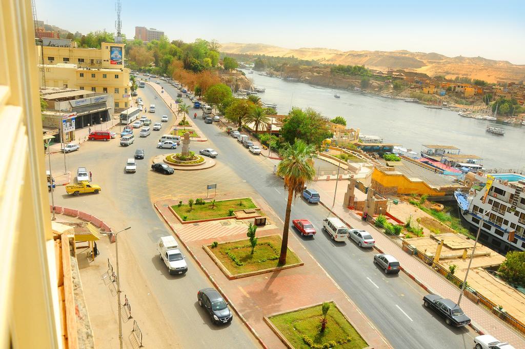 Nile Hotel Aswan Buitenkant foto