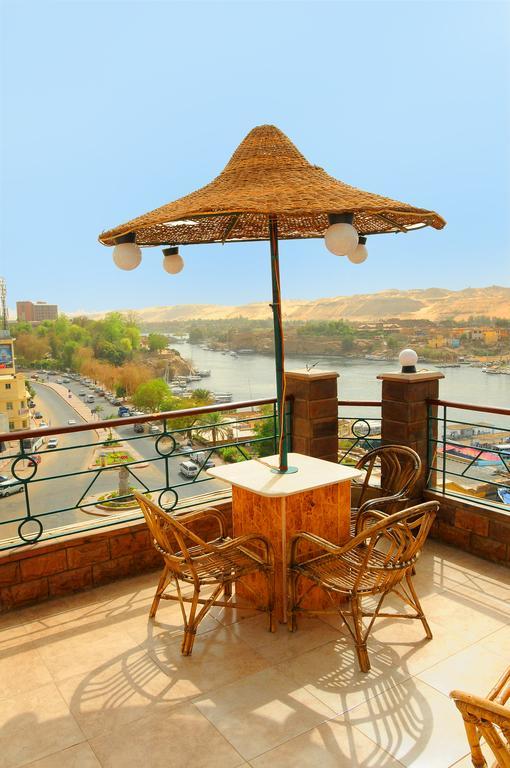 Nile Hotel Aswan Buitenkant foto
