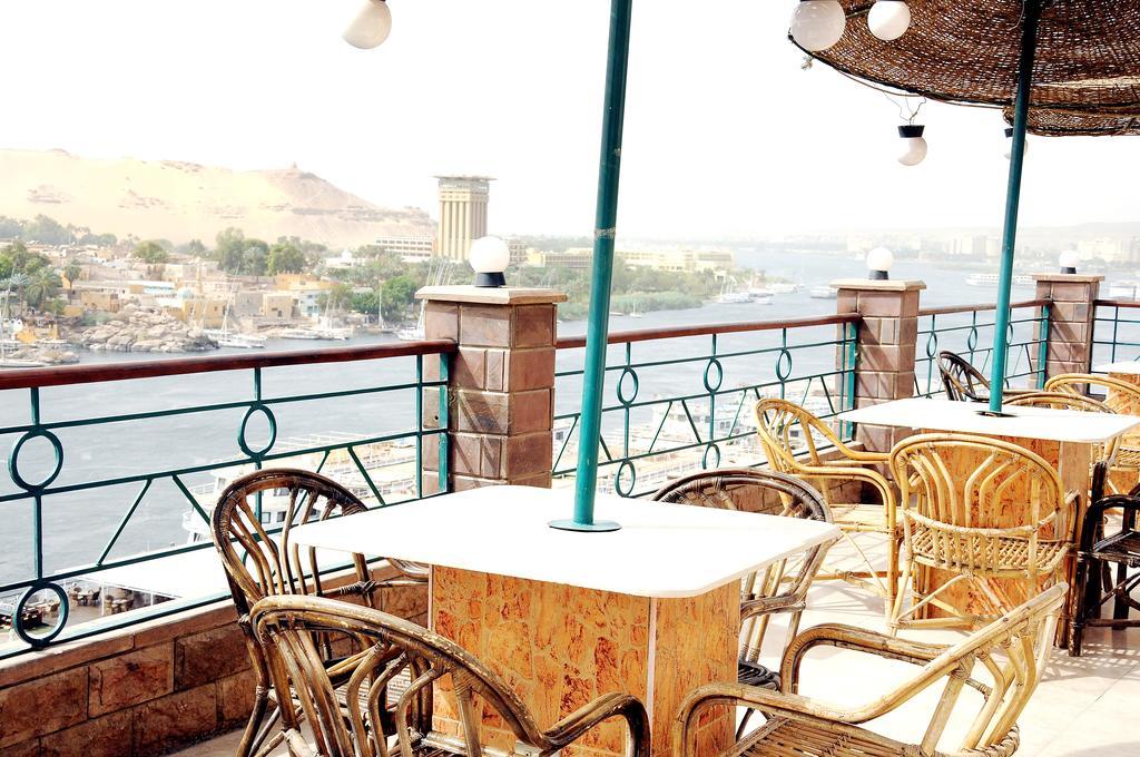 Nile Hotel Aswan Buitenkant foto